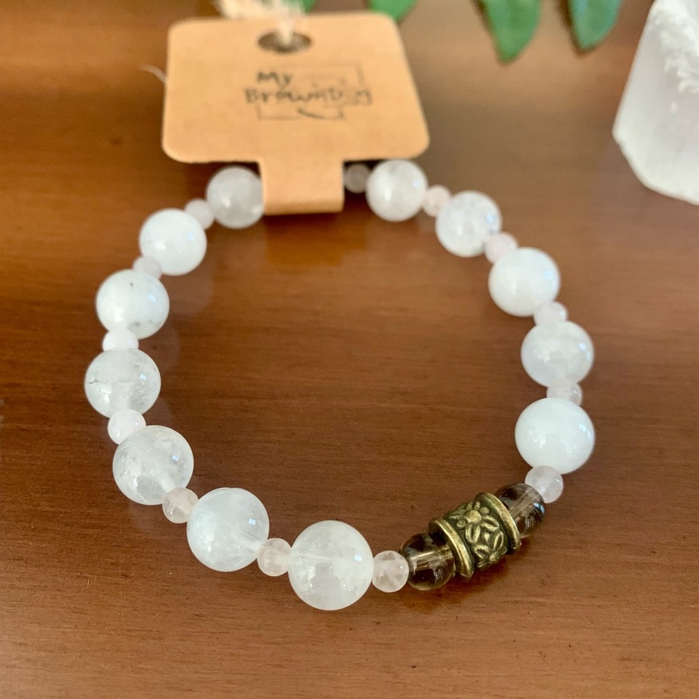 Gemstone stretchy bracelet by My BrownDog